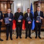 Podpisanie umowy partnerskiej w ramach Małopolskiego Tele-Anioła 2.0