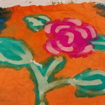 Batik – malowanie na&nbsp;tkaninie