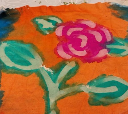 Batik – malowanie na&nbsp;tkaninie